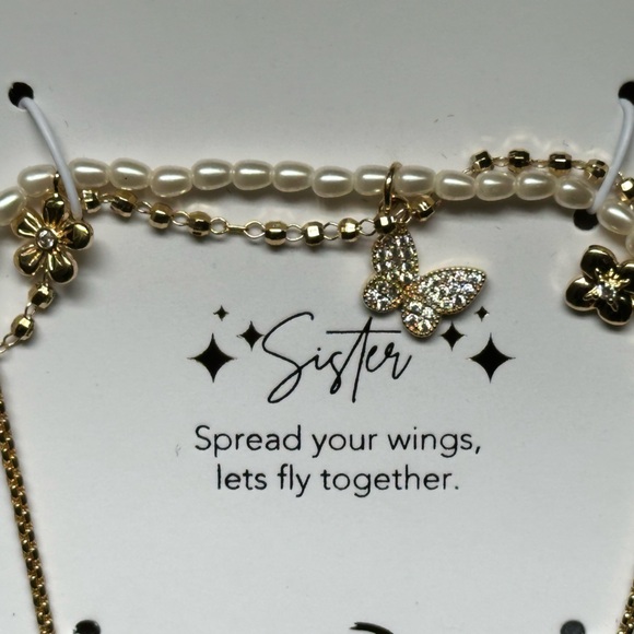 "Sister" Gold Charm Bracelet - Picture 2 of 5